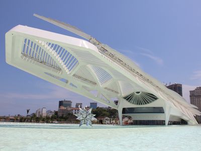 The museum has generated controversy over gentrification of Rio de Janeiro ahead of the 2016 Olympics. 
