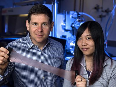 Alon Gorodetsky, an associate professor of chemical and biomolecular engineering at the University of California, Irvine, and Erica Leung, a graduate student in that department, have invented a new material that can trap or release heat as desired.